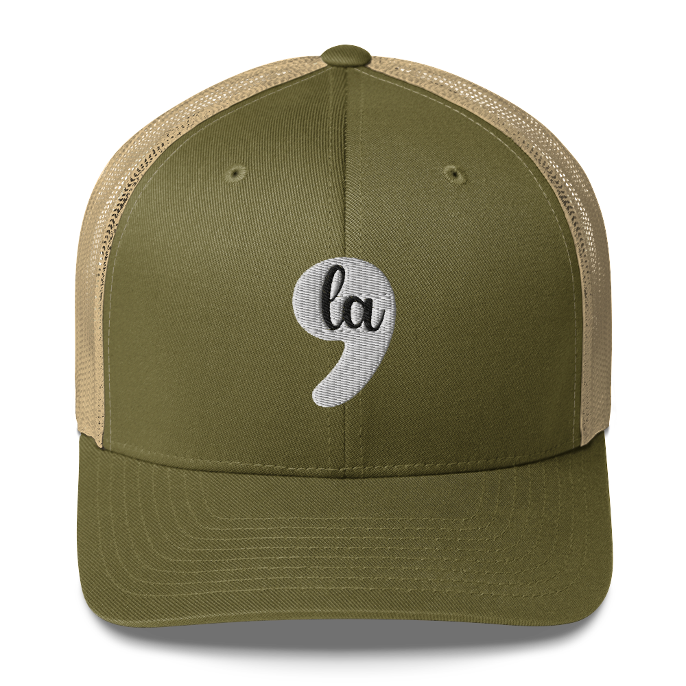 Comma La Trucker Hat